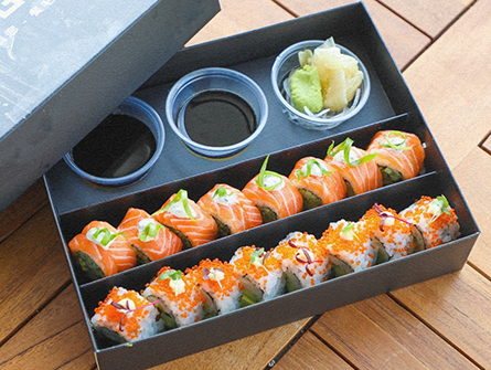 Sushi Box Food Boxes With Sauce